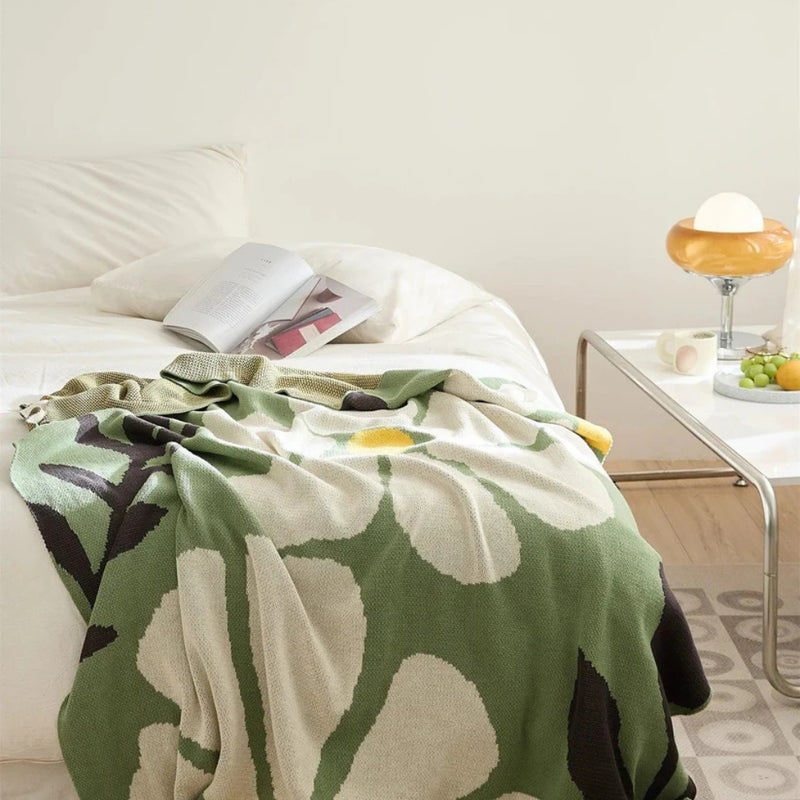 Scandinavian Bold Floral Print Blanket