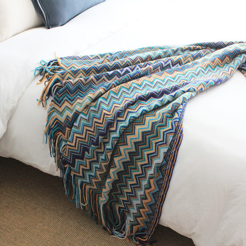 Multicolour Zigzag Tasseled Knit Throw