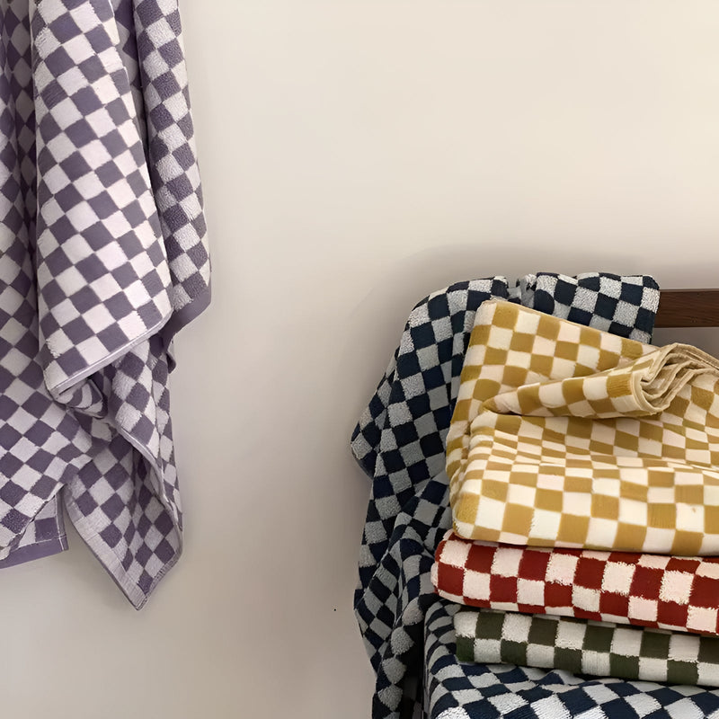 Retro Checkmate Cotton Towel