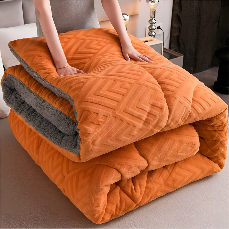 Dual-Sided Soft Quilted Blanket