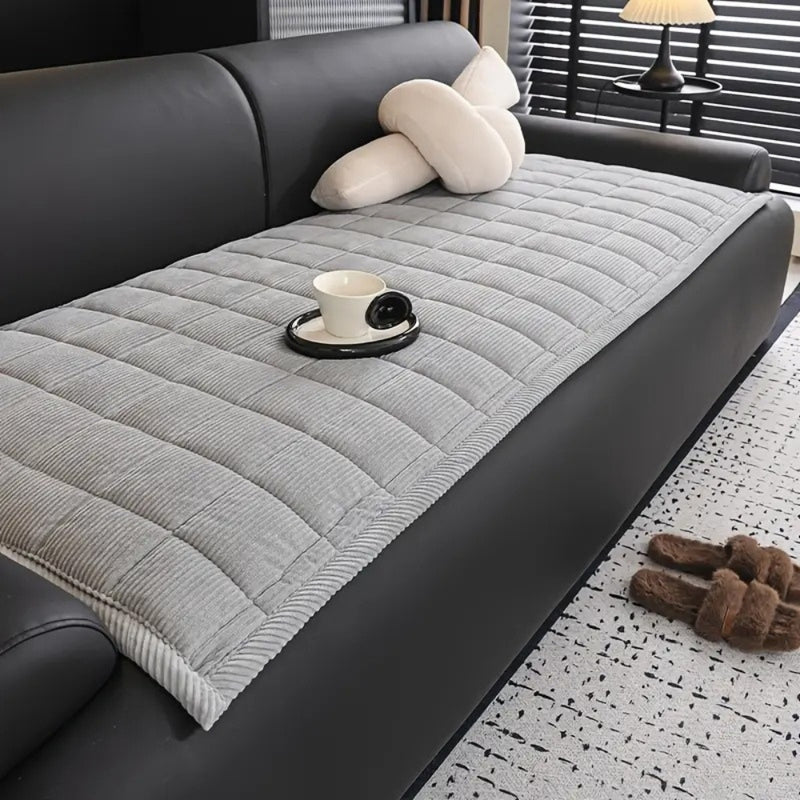 Metro Line Quilted Couch Cover Mat