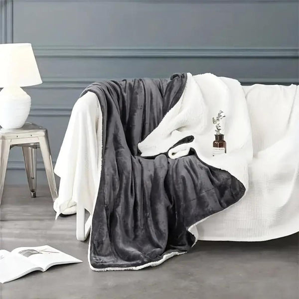 Cloud Soft Reversible Blanket